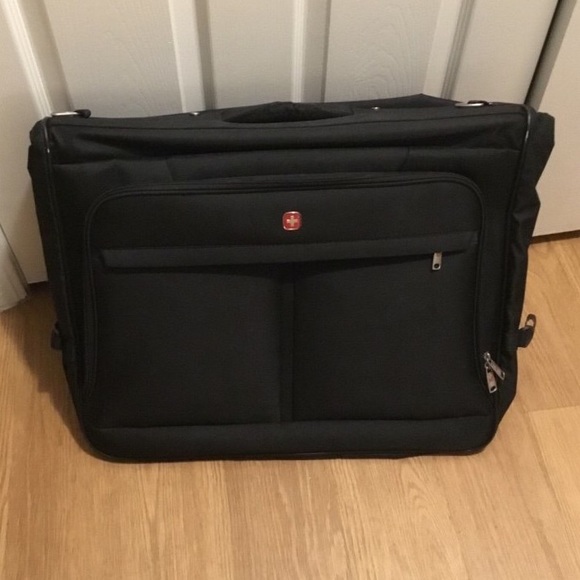 swiss gear duffel garment bag